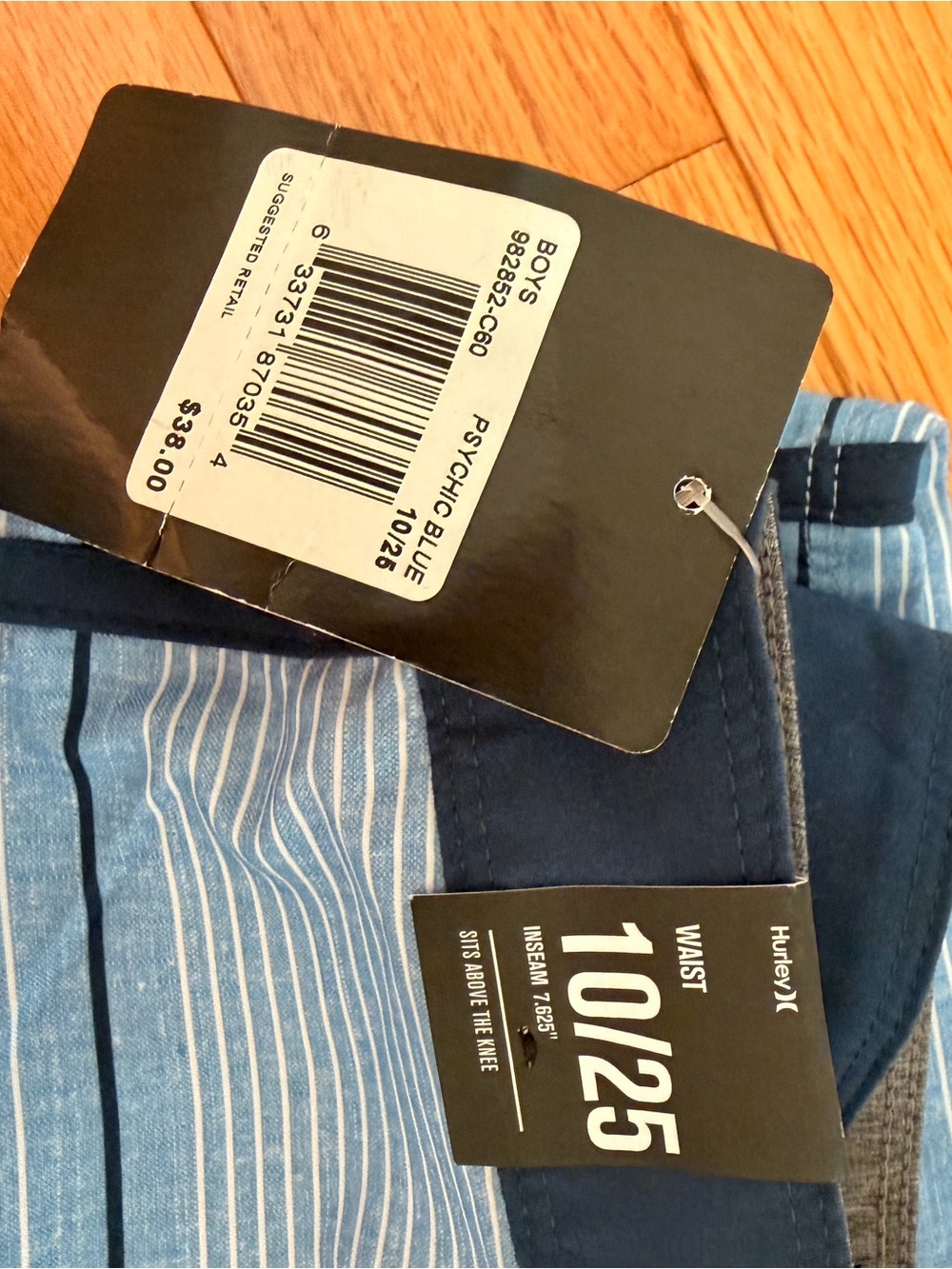 BOYS BOARDSHORTS BUNDLE 8 Total - Variety of brands Swim Shorts - see pictures - Picture 16 of 16